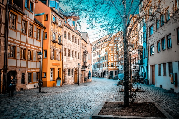 DENUE - Nuremberg - Colourful Street.jpg
